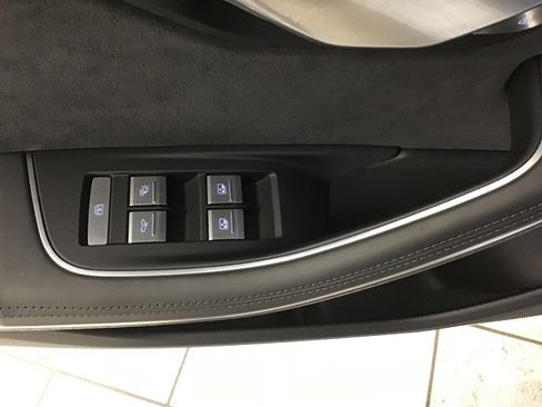 Used 2023 Audi A8 L 3.0T image 27