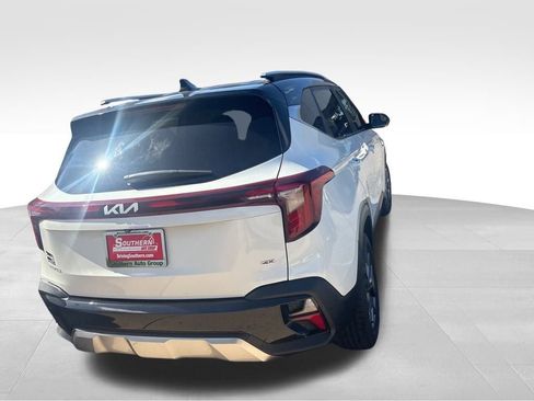 Certified 2024 Kia Seltos S image 21