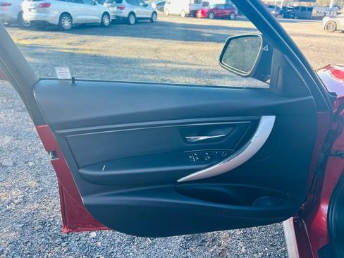 Used 2018 BMW 320i xDrive Sedan image 17