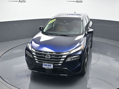 Used 2024 Nissan Rogue Platinum w/ Platinum Premium Package AWD/4WD image 49