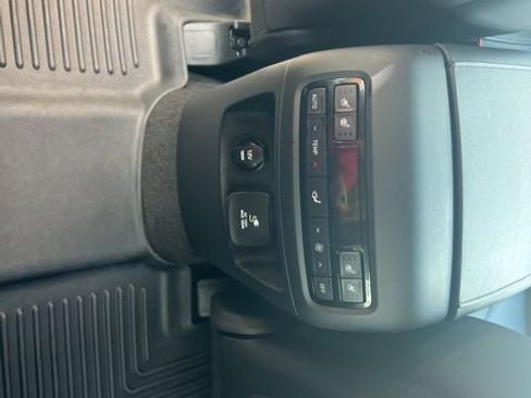 Used 2021 Hyundai Palisade Limited w/ Cargo Package image 20