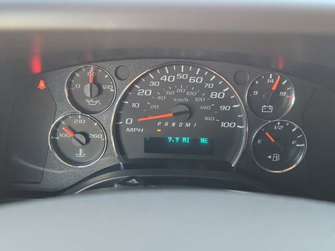 New 2025 Chevrolet Express 2500 w/ Driver Convenience Package image 7