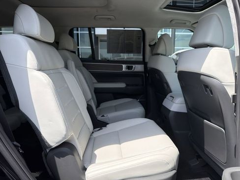 Used 2024 Hyundai Santa Fe Calligraphy AWD/4WD image 21