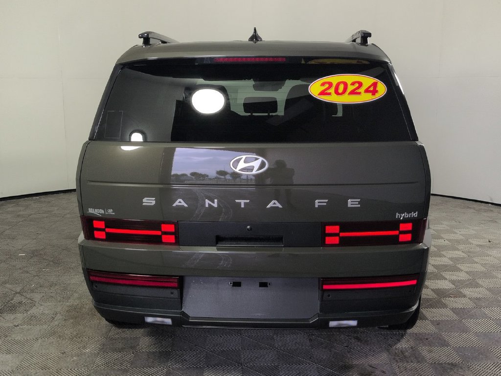 Used 2024 Hyundai Santa Fe SEL FWD image 7