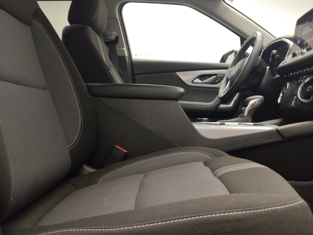 Used 2024 Chevrolet Blazer LT w/ Convenience Package FWD image 21