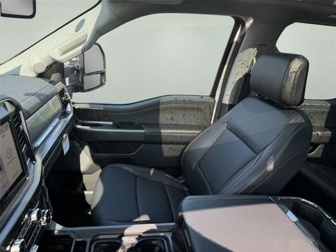 New 2026 Ford F250 Lariat w/ Lariat Premium Package AWD/4WD image 17