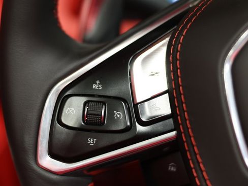 Used 2024 Chevrolet Corvette Stingray Premium Conv w/ Z51 Performance Package image 42