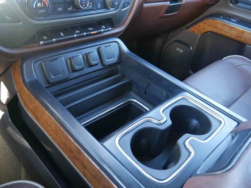 Used 2015 Chevrolet Silverado 1500 High Country w/ High Country Premium Package image 33