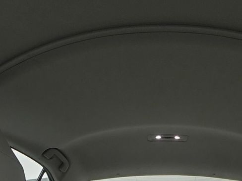 Used 2018 Toyota Camry SE w/ Moonroof Package FWD image 26