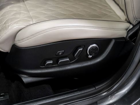 Used 2022 Genesis GV70 3.5T Sport w/ Sport Advanced Package image 32