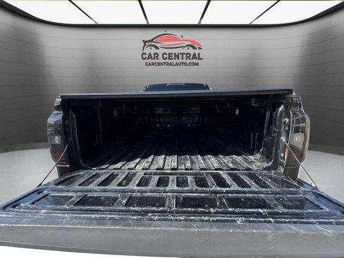 Used 2018 Chevrolet Silverado 1500 LT w/ All Star Edition AWD/4WD image 19