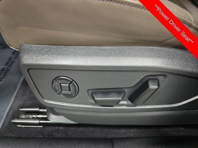 Used 2025 Audi Q5 Prestige AWD/4WD image 17