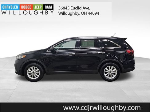 Used 2020 Kia Sorento LX FWD image 5