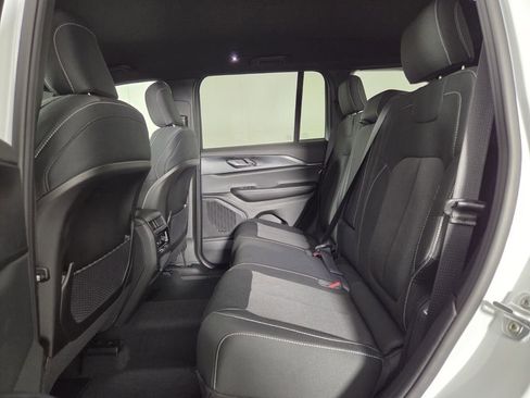 New 2025 Jeep Grand Cherokee Laredo w/ MOPAR Finishing Package image 11