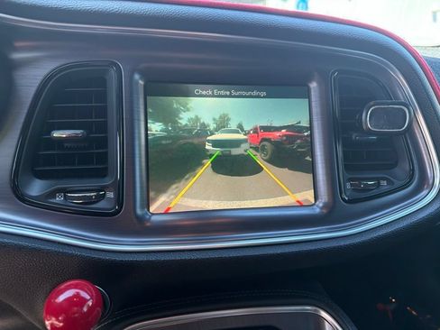 Used 2016 Dodge Challenger R/T RWD image 9