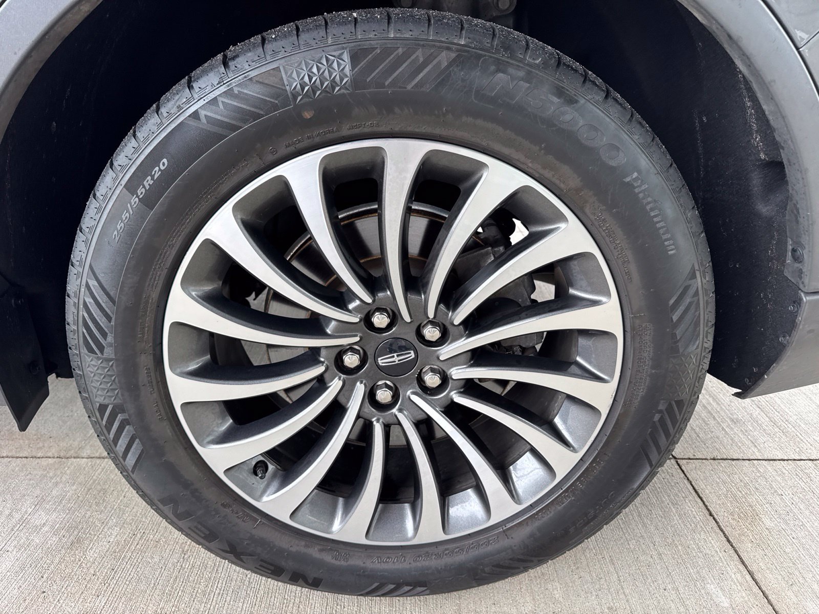 Used 2021 Lincoln Aviator Reserve AWD/4WD image 15