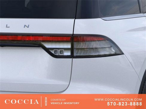 New 2026 Lincoln Aviator AWD image 21