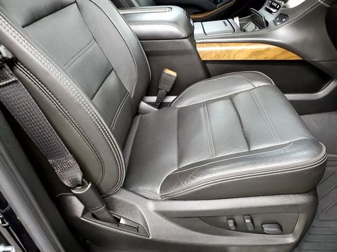 Used 2020 GMC Yukon Denali w/ Denali Ultimate Black Edition image 22