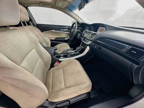 Used 2013 Honda Accord EX image 33