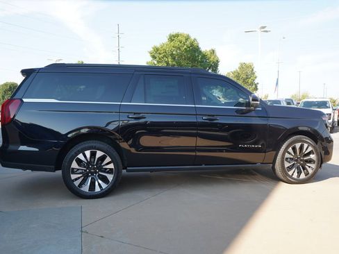 New 2027 Ford Expedition Max Platinum w/ Driver's Package AWD/4WD image 10