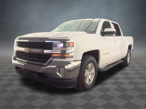 Used 2017 Chevrolet Silverado 1500 LT w/ All Star Edition image 3