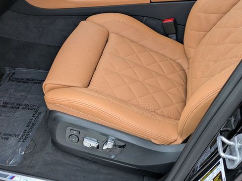 Certified 2025 BMW X5 M60i image 4