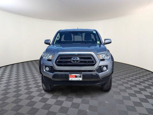Certified 2020 Toyota Tacoma SR5 w/ SR5 Appearance Package (SM) image 3