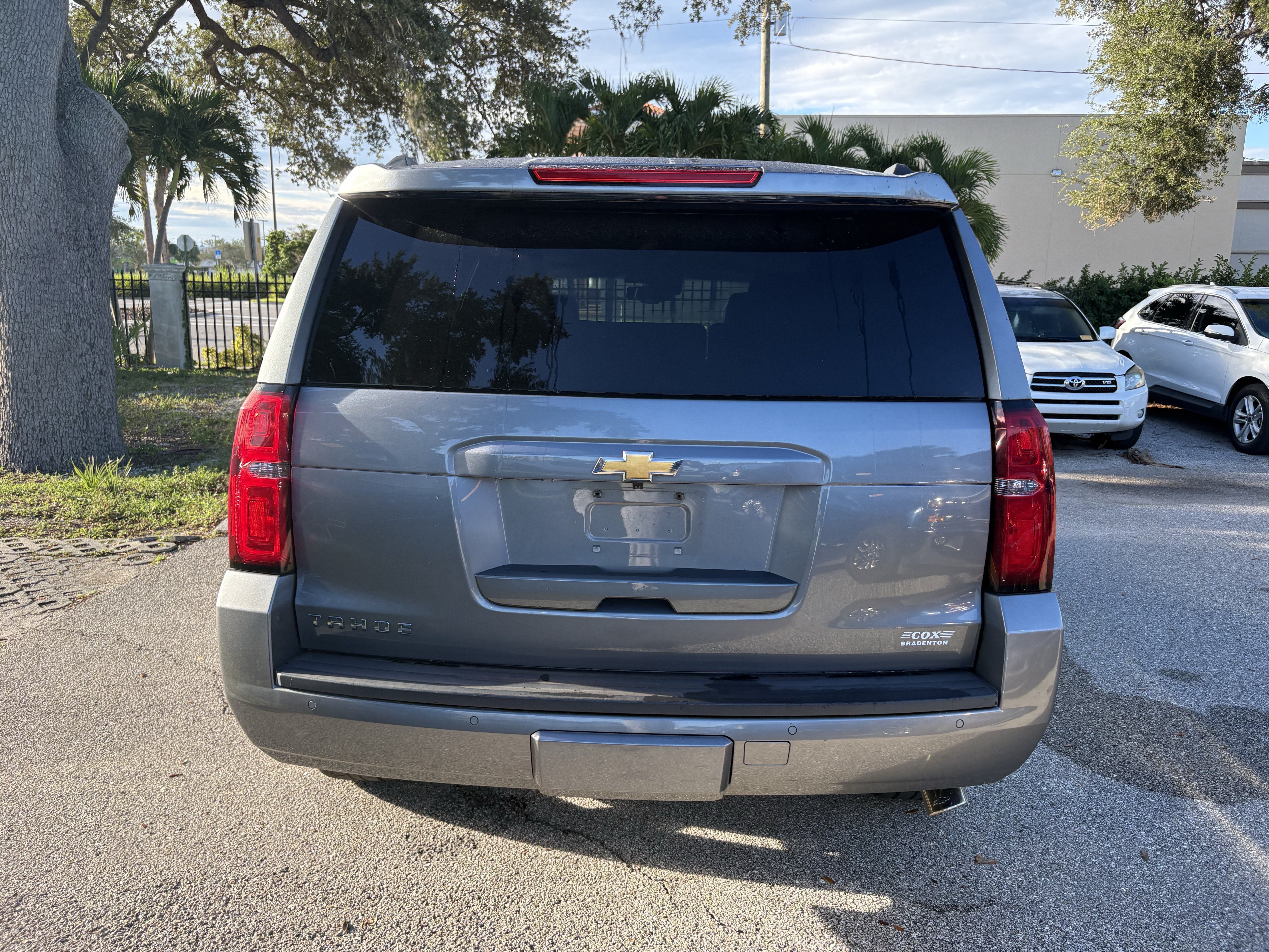 Used 2020 Chevrolet Tahoe LT RWD image 6