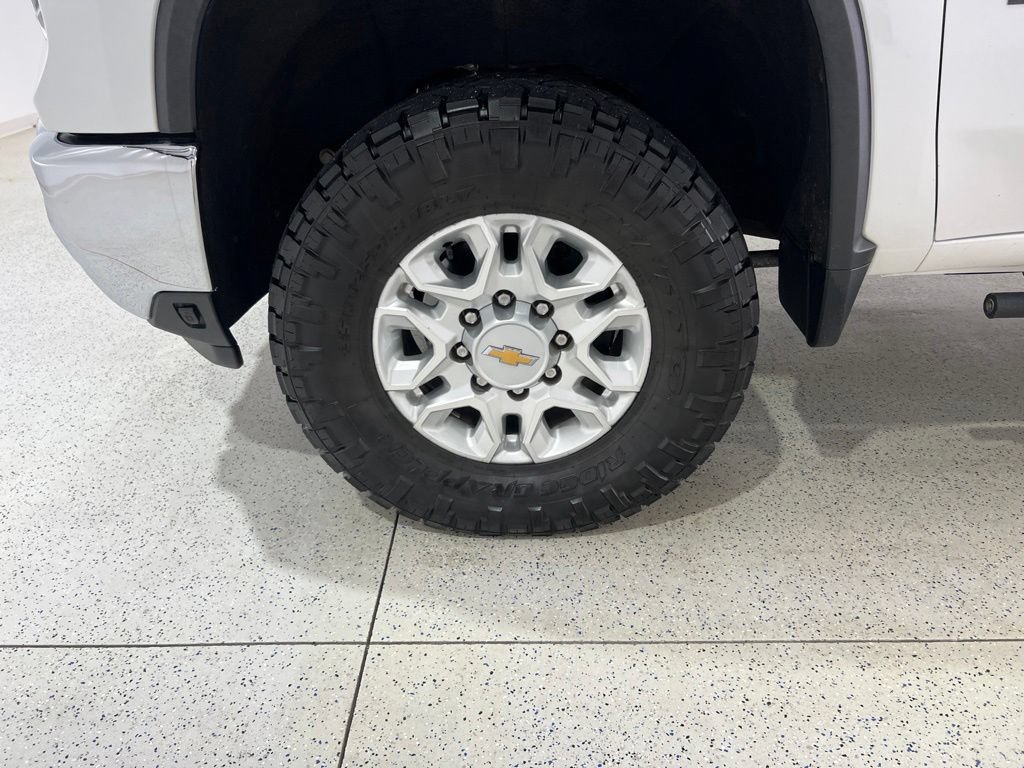 Used 2024 Chevrolet Silverado 2500 LTZ w/ LTZ Convenience Package AWD/4WD image 29