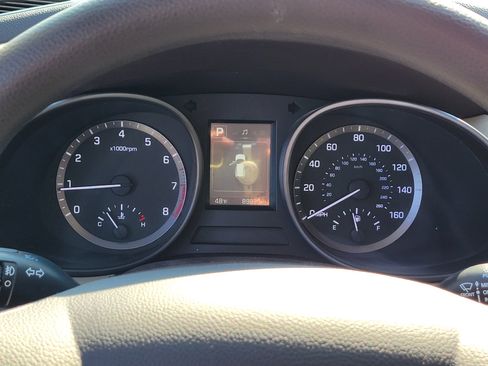 Used 2017 Hyundai Santa Fe Sport image 24