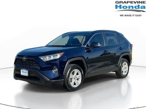 Used 2019 Toyota RAV4 XLE w/ Convenience Package FWD image 1