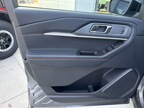 New 2026 Ford Explorer ST-Line image 10