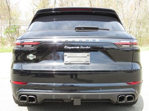 Used 2021 Porsche Cayenne Turbo AWD/4WD image 6