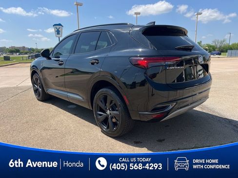 Used 2023 Buick Envision Essence w/ Sport Touring Package FWD image 3