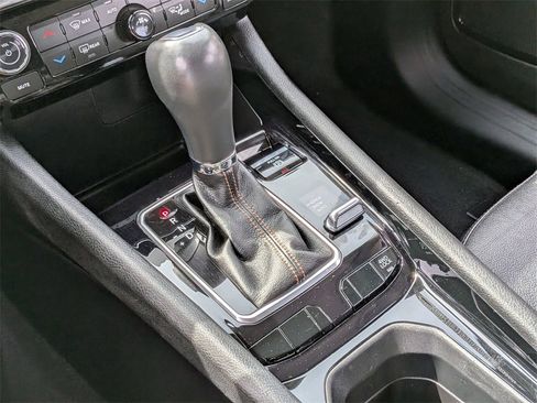 Used 2022 Jeep Compass Limited image 16