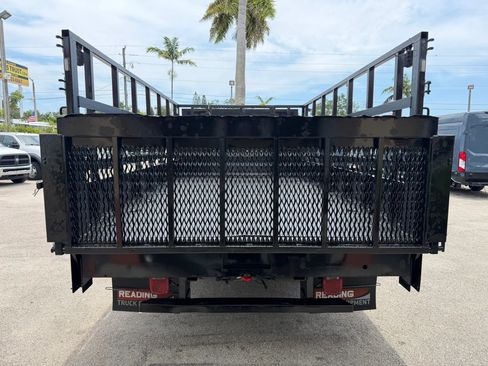 Used 2017 Ford F550 2WD Regular Cab Super Duty image 5
