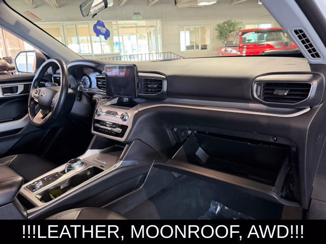 Used 2023 Ford Explorer XLT AWD/4WD image 12
