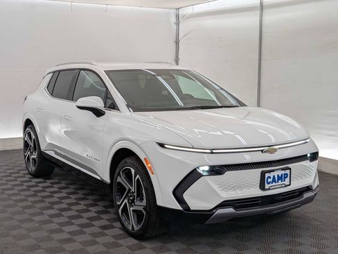 New 2026 Chevrolet Equinox EV LT image 8