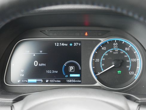 Used 2023 Nissan Leaf SV Plus image 21