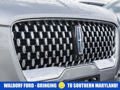 Used 2023 Lincoln Aviator Black Label Grand Touring image 12