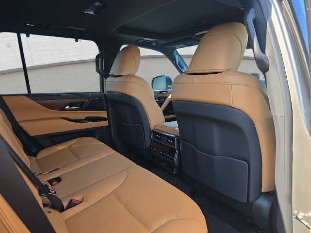 New 2026 Lexus LX 600 4WD w/ Luxury Package image 11