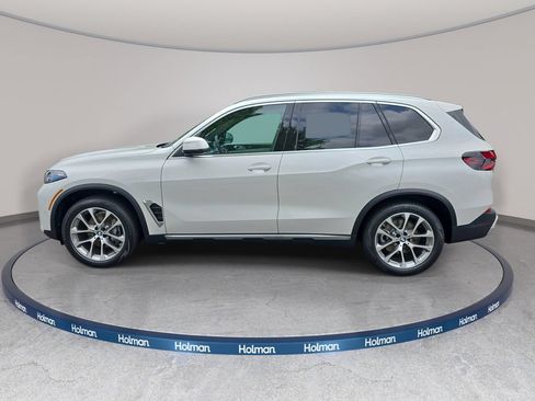 New 2026 BMW X5 xDrive40i w/ Premium Package AWD/4WD image 8
