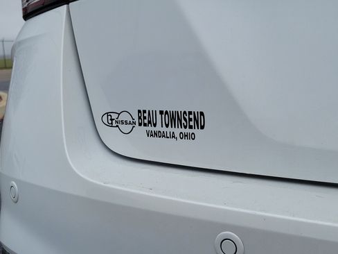 Certified 2025 Nissan Versa SV w/ Trunk Package image 7