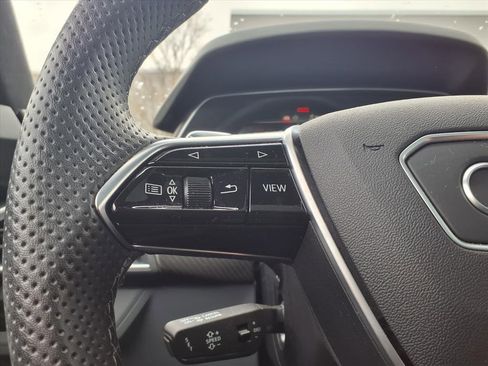 Used 2024 Audi RS e-tron GT image 14