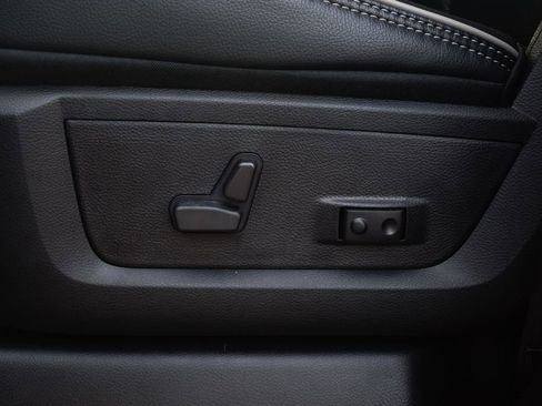 New 2026 RAM 3500 Laramie AWD/4WD image 45