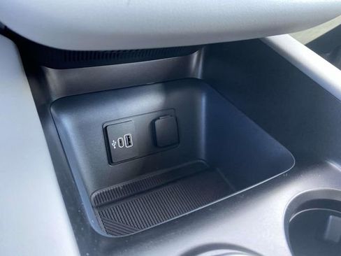 New 2026 Ford Explorer Active w/ Active Comfort Package image 18