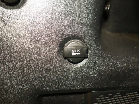 Used 2019 Dodge Journey SE image 35