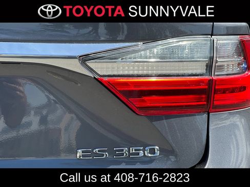 Used 2016 Lexus ES 350 w/ Luxury Package w/Wood Trim FWD image 13