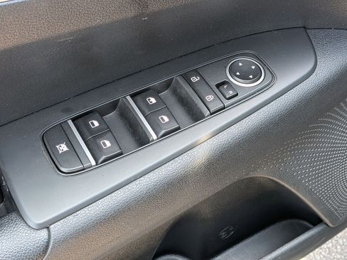 Used 2024 Kia Forte LXS FWD image 13