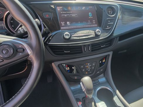Used 2020 Buick Envision Essence FWD image 10